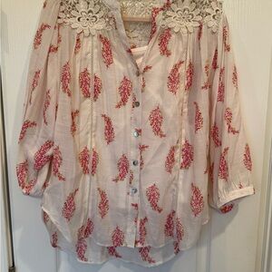 Elegant Pink Floral Blouse with Lace Accents